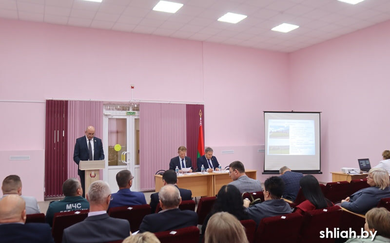 Заседание Сморгонского районного исполнительного комитета и президиума районного Совета депутатов