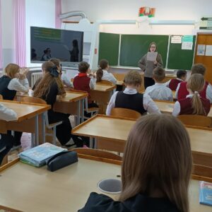 Информационное занятие  «Наркотики и ВИЧ — что важно знать» с учащимися 6-11х классов  ГУО «Залесская средняя школа Сморгонского района».