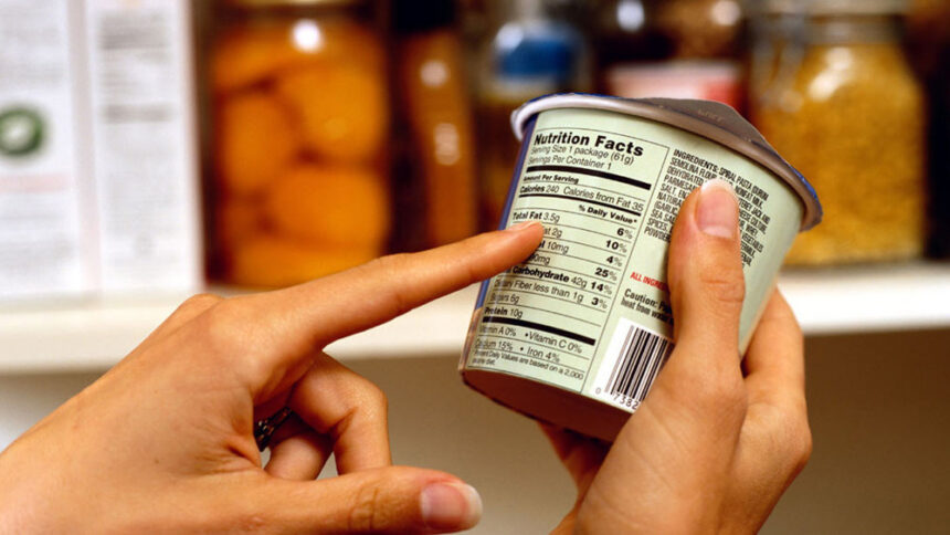 Читаем маркировочные  этикетки  на продуктах.